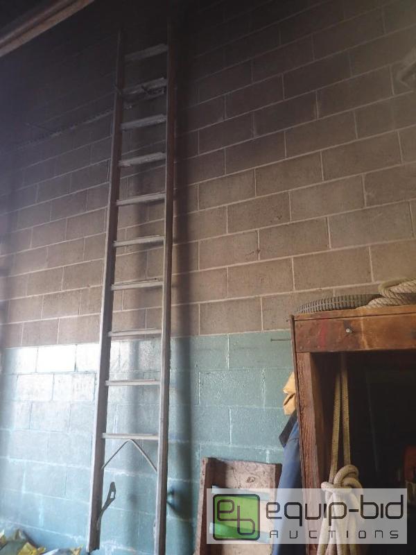 lot 805 image: Aluminun Ladder Extension Only 12ft