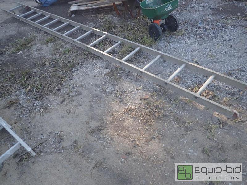 lot 809 image: Aluminum Ladder Extension Only