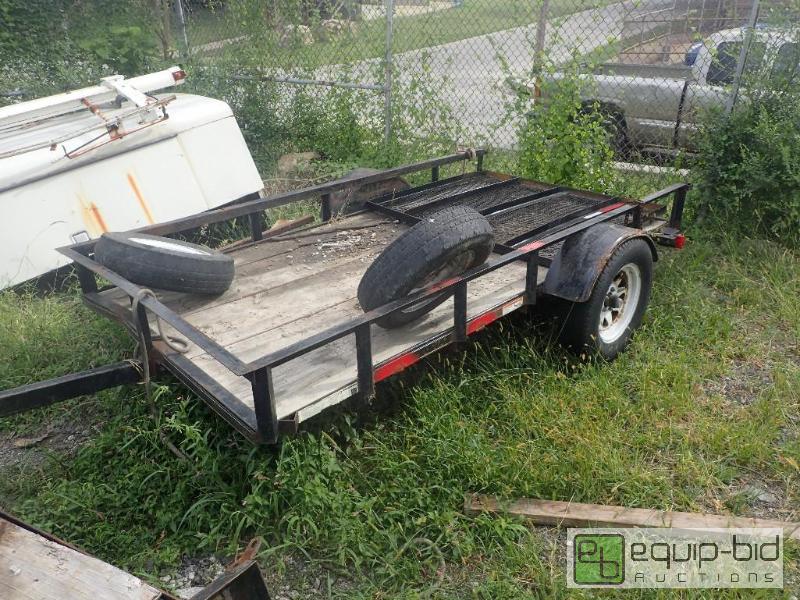 lot 819 image: Small Service Trailer