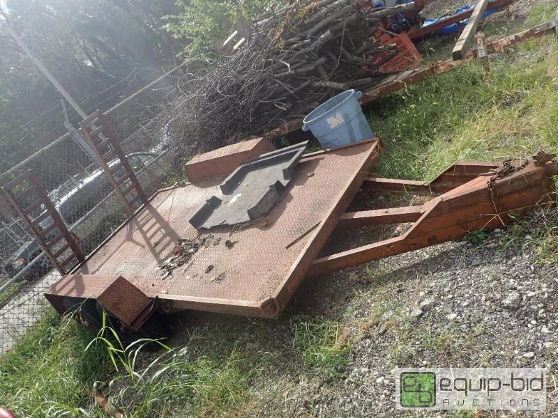 lot 824 image: Custom Built Steel Trailer