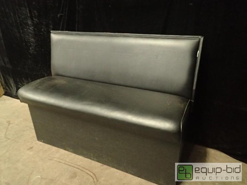 lot 1086 image: Single Bar Height Booth