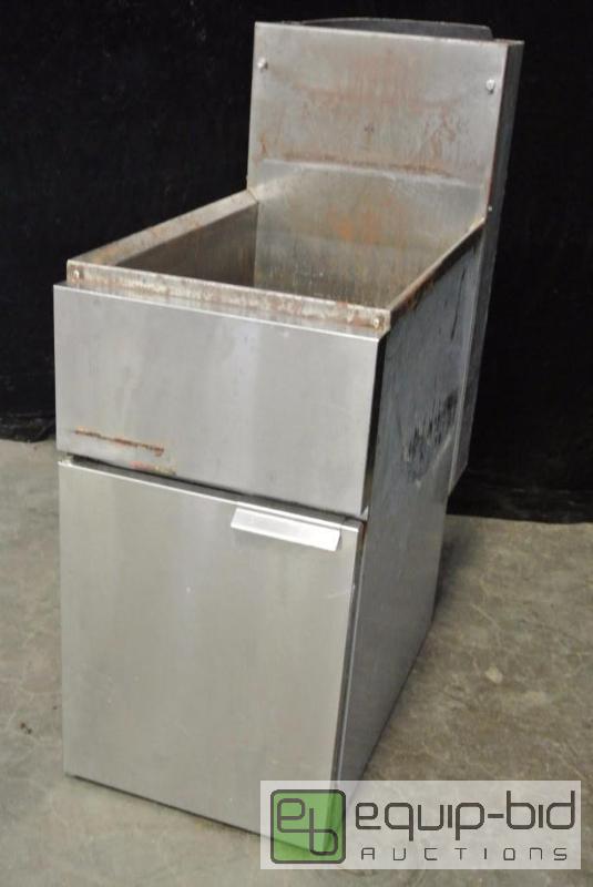 lot 1511 image: Natural Gas Fryer