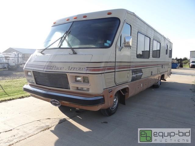 lot 498 image: 1986 Pace Arrow Motor Home&nbsp Model L Year...