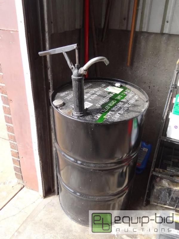 lot 509 image: Antifreeze tank and pump approx 23 full...