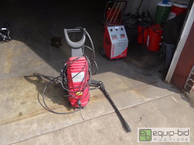 lot 520 image: Fanton electric power washer wwand &amp hos...