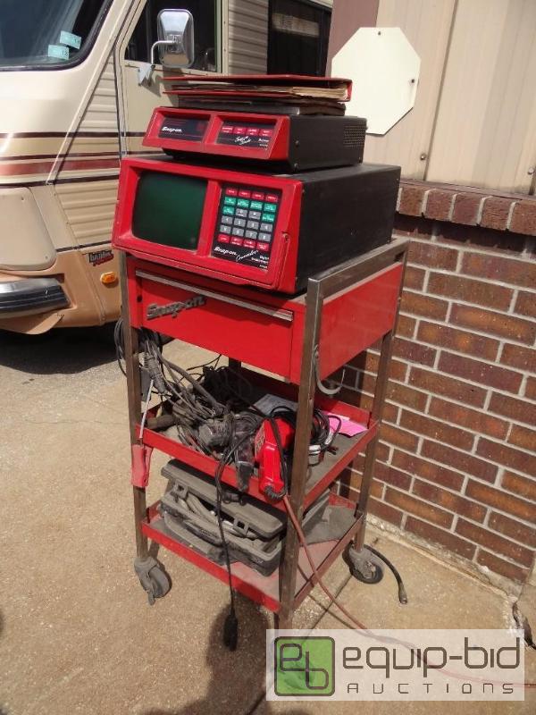 lot 523 image: Snap-On counselor digital oscilloscope (model...