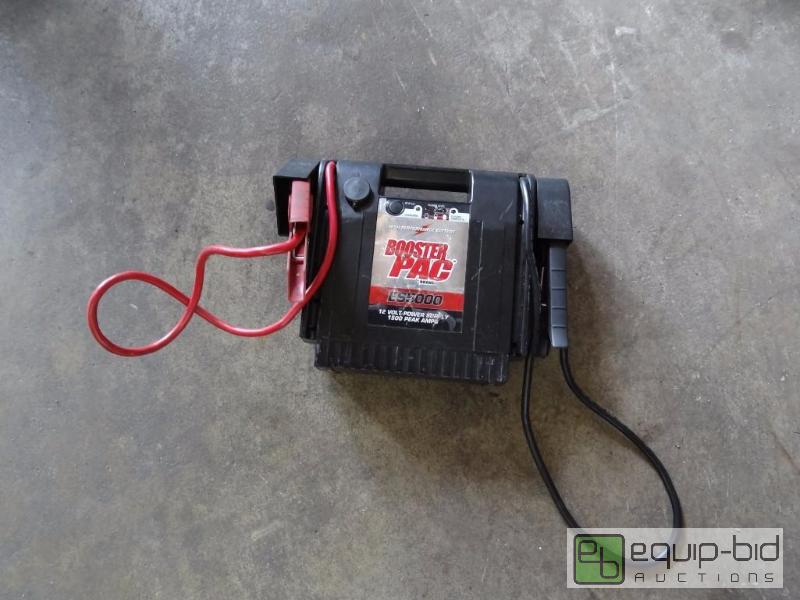 lot 527 image: Booster Pac 12v power supply portable (model ...