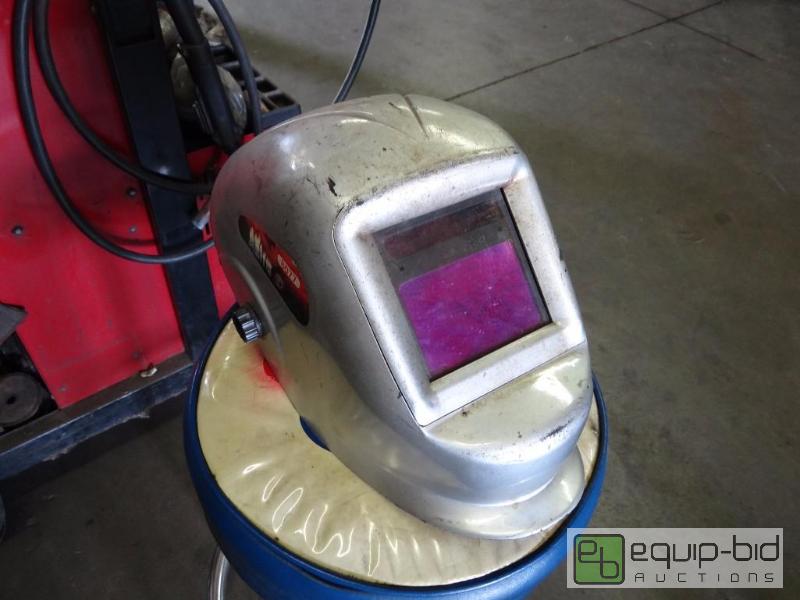 lot 551 image: welding helmet w auto lense...