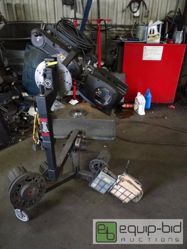 lot 564 image: Pro-Cut portable on-car brake lathe (model PF...