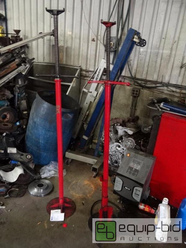 lot 565 image: pair of telescoping jack stands...
