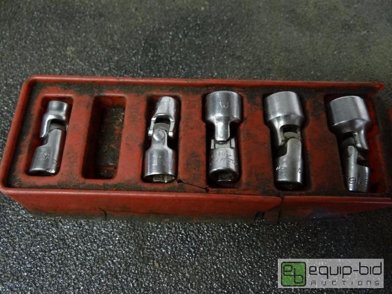 lot 592 image: Snap-On swivel sockets 5pc 14&quot38,716...