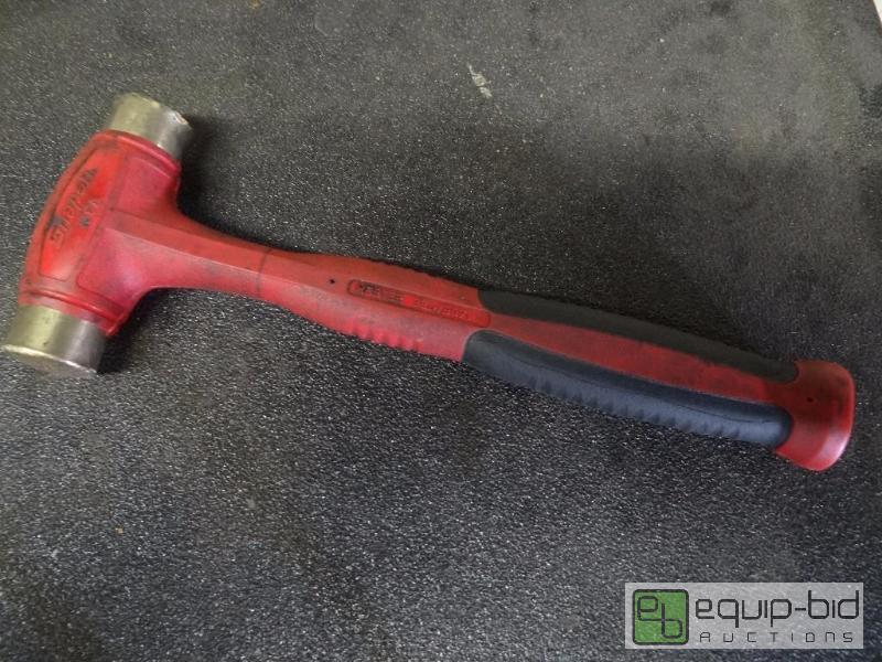 lot 611 image: Snap-On bronze tip hammer (model HBBT32)...