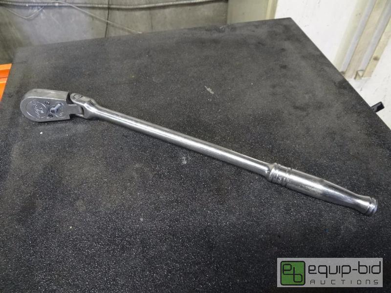 lot 622 image: Snap-On 12&quot swivel head ratchet (model ...