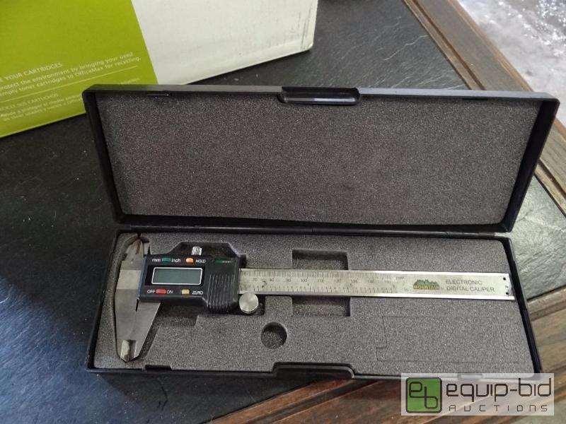 lot 652 image: Mountain Digital Calipher...