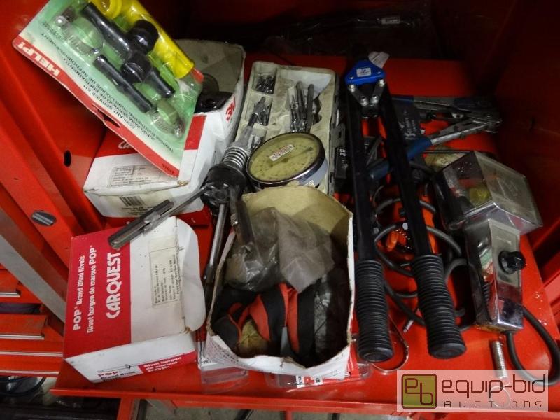 lot 655 image: Contents of shelf  rivet gun equipment and mi...