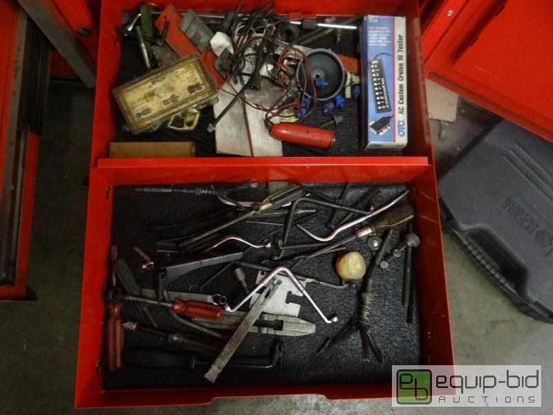 lot 660 image: Contents of bottom 2 shelves see pictures...