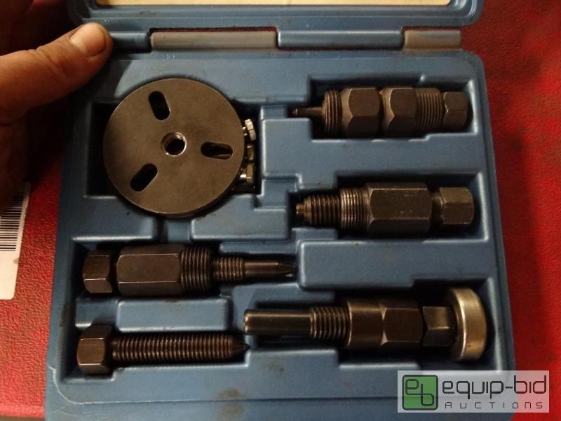 lot 712 image: Snap On AC Clutch remover tool kit ACT 1300...