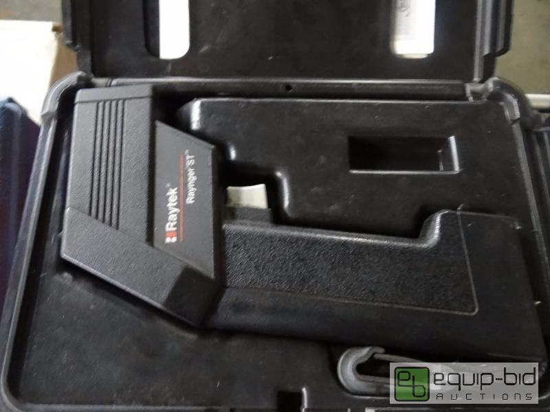 lot 714 image: Raytek RAYNGER ST Infrared temperature guide...