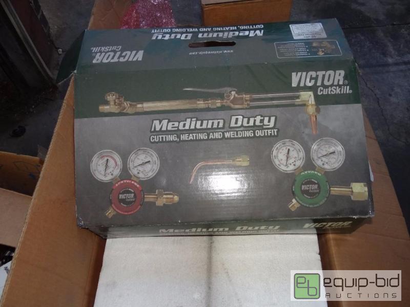 lot 723 image: Victor Cutskill Medium Duty Cutting Heating a...