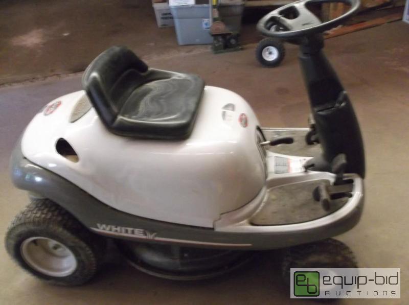 Yard bug 2025 riding mower