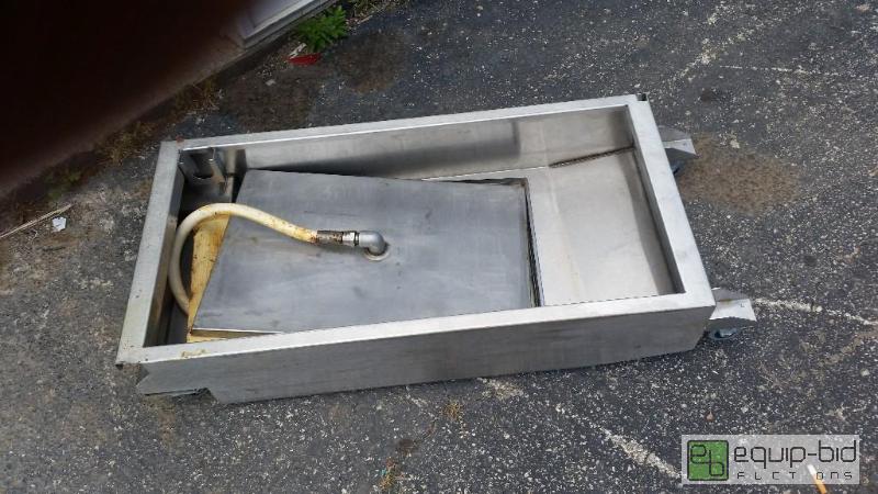 lot 1 image: Stainless steel Grease lowboy with filter