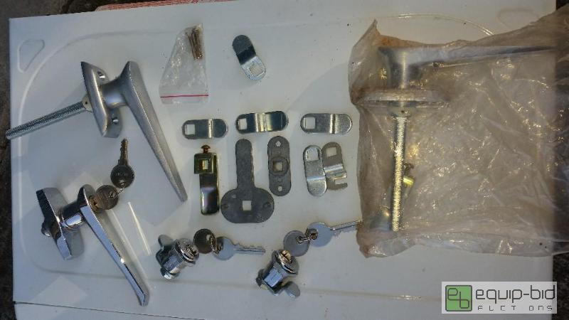 lot 119 image: GARAGE DOOR LATCHES AND LOCK CYLINDERS