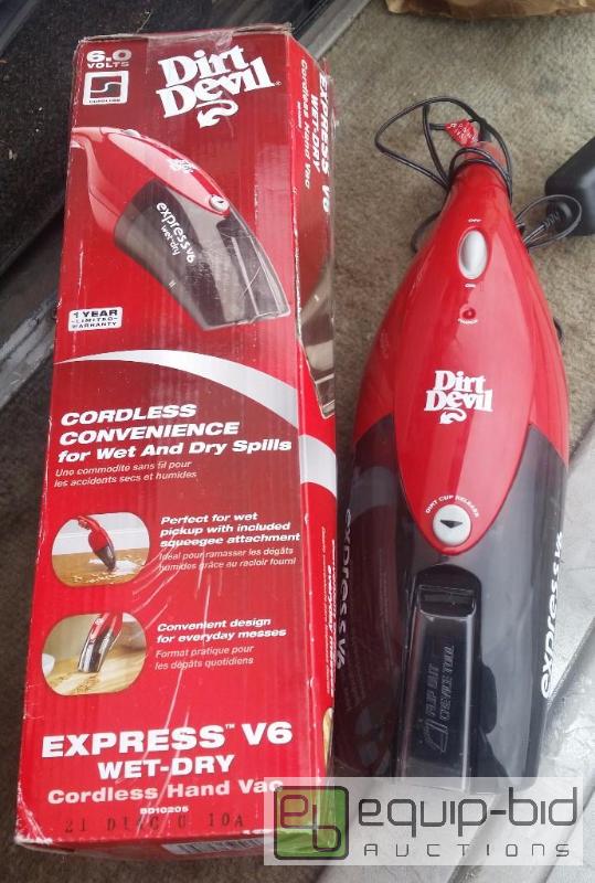 lot 124 image: EXPRESS V6 WET-DRY CORDLESS HAND VAC.