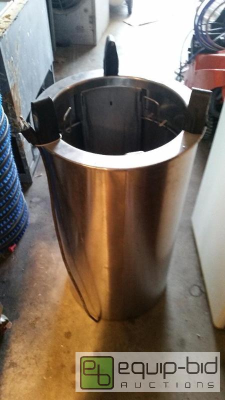 lot 32 image: WELLS PLATE WARMER DISPENSER.