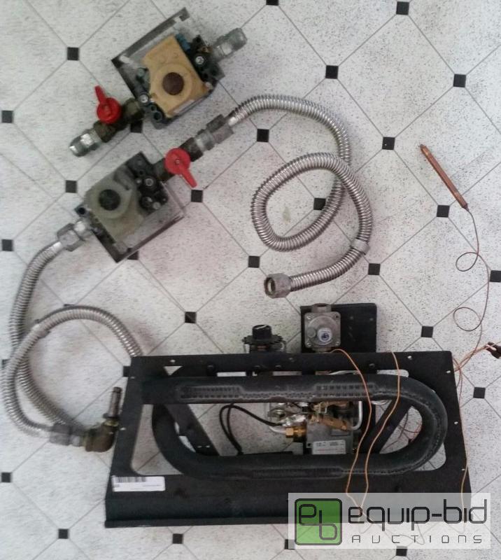 lot 37 image: 2 GAS VALVES AND BURNER ASSEMBLY