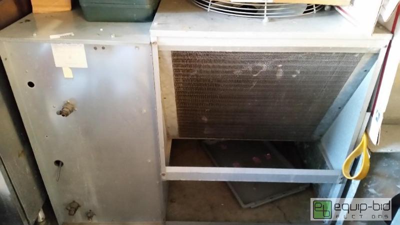 lot 67 image: SCOTSMAN 1000LBS ICE MAKER CONDENSING UNIT