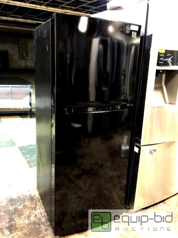 lot 114 image: KENMORE 2 DOOR BLACK REFRIGERATOR