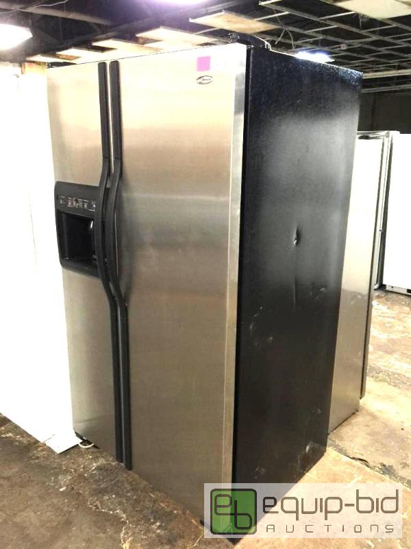 lot 124 image: AMANA SIDE BY SIDE STAINLESS REFRIGERATOR
