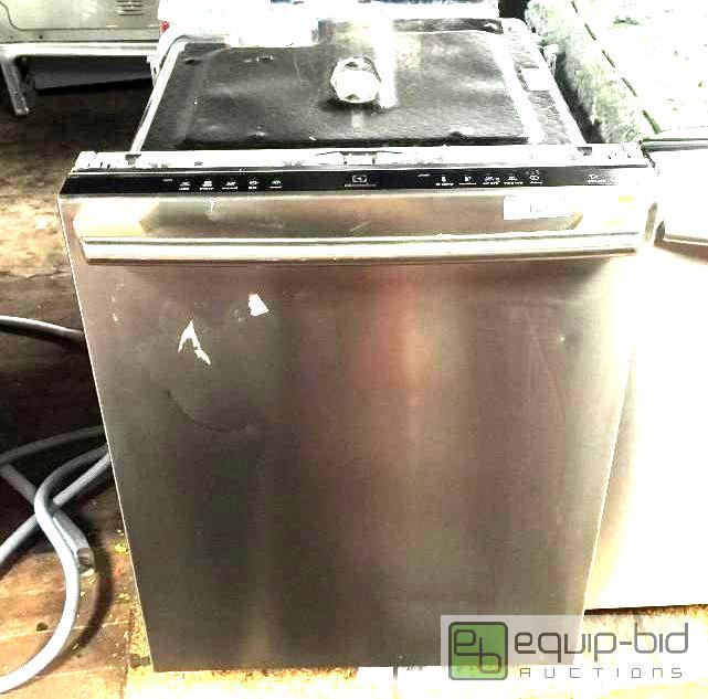 lot 139 image: MAYTAG STAINESS DISHWASHER