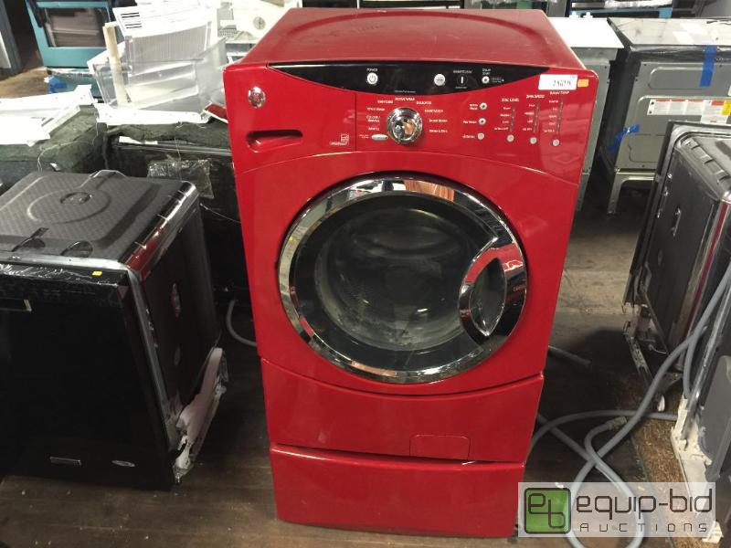 lot 140 image: RED GE 4 CU FT WASHER