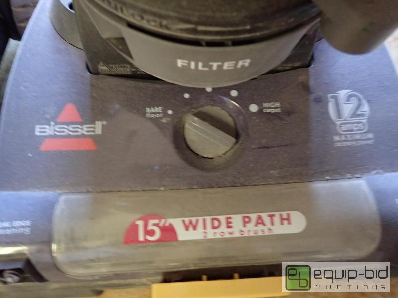 lot 554 image: (2) Residential Vacume Cleaners
