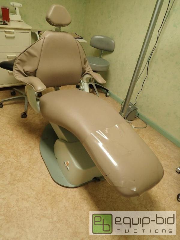 lot 570 image: marus adjustable dental chair