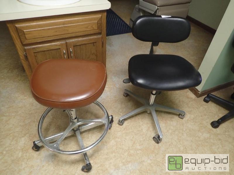 lot 591 image: (2) padded seating stools