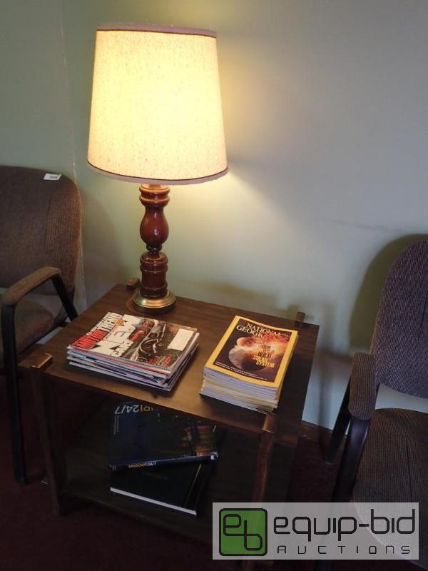 lot 600 image: (2) wood side tables with lamps