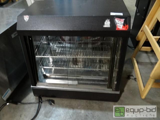 lot 747 image: Vollrath Counter Top Heated Food Display