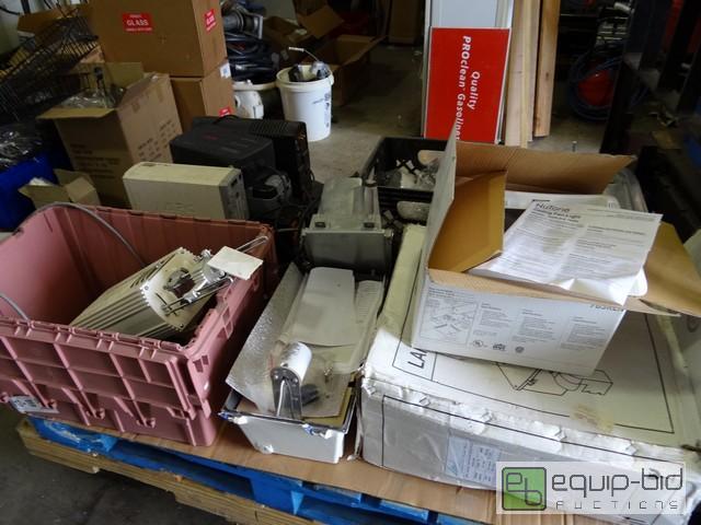 lot 791 image: Pallet Of Misc Electronics