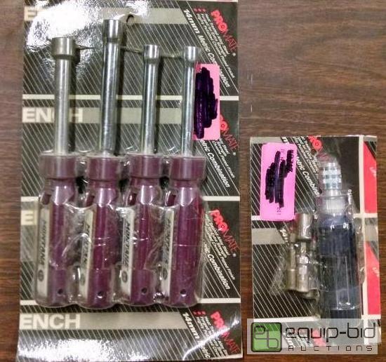 lot 1015 image: Nut driver and bit set 4pc Montana nut driver...