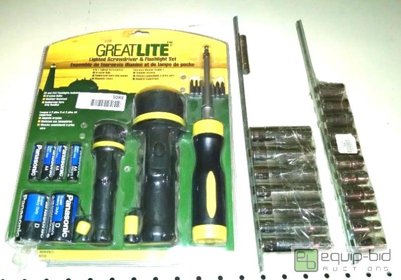 lot 1083 image: Greatlite&nbspFlashlight  screwdriver set 7...