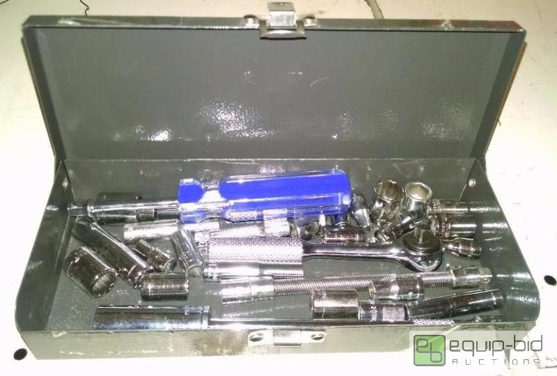lot 1099 image: 32pc 14 drive socket set...