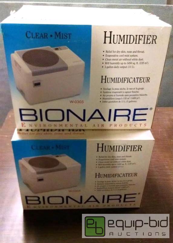 lot 1176 image: Qnty&nbsp2 Bionaire&nbspclear mist humidifi...