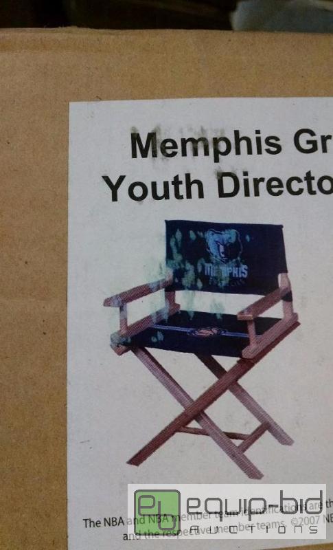 lot 1188 image: Qnty 2 Memphis Grizzlies youth size directors...