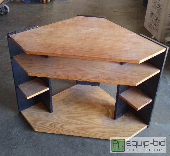 lot 1223 image: Corner display stand 40 inch wide by 22.5 dee...