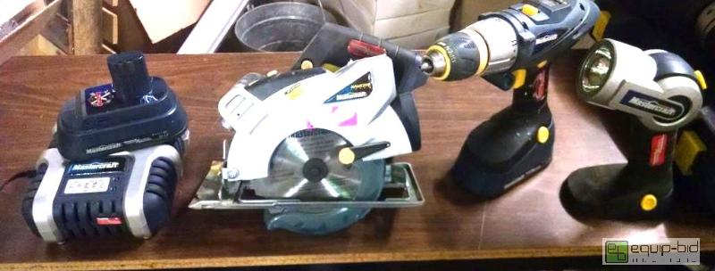 lot 1273 image: Mastercraft&nbsp18 volt ni-cd&nbspcombo kit...