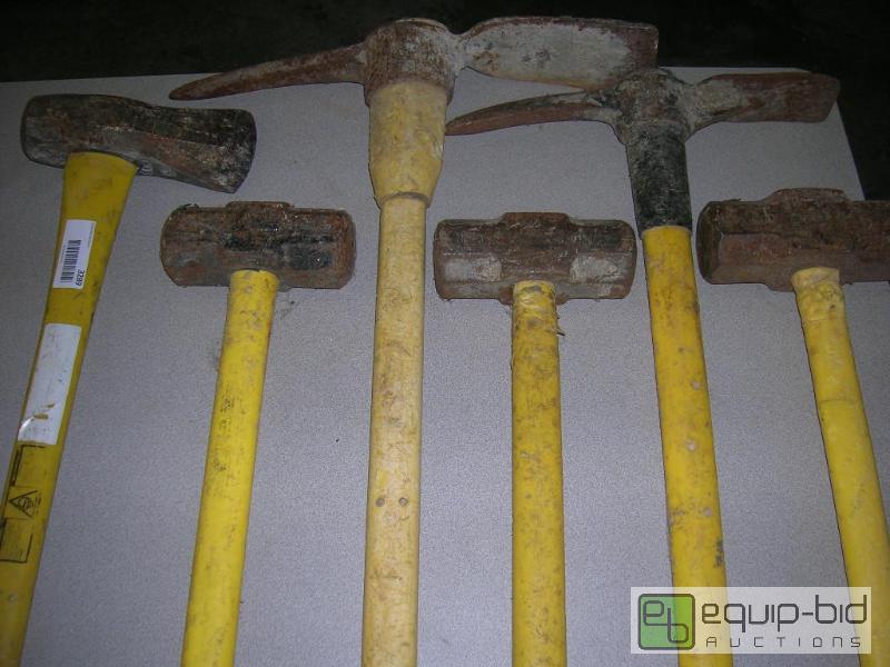lot 3289 image: Lot of 6 Hand Tools Sledge Pick & Wedge