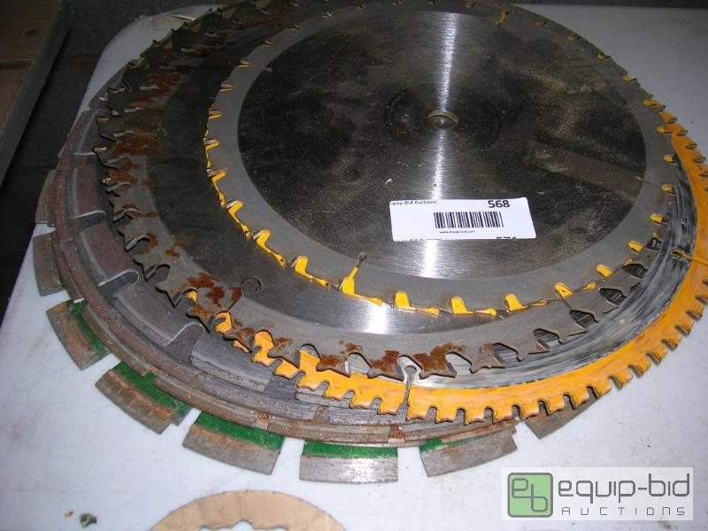 lot 568 image: Lot of 12 Various Size Saw Blades