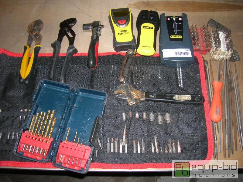 lot 578 image: Large Lot of Screwdriver Tips Stud Finders Files Misc Tools